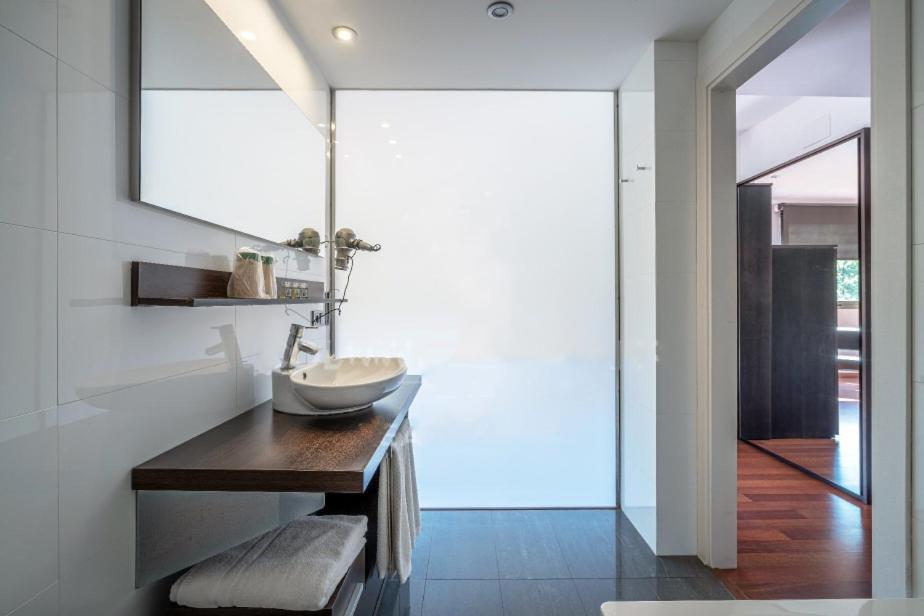 Hotel Spa La Central - Adults Only Macanet De Cabrenys Bagian luar foto